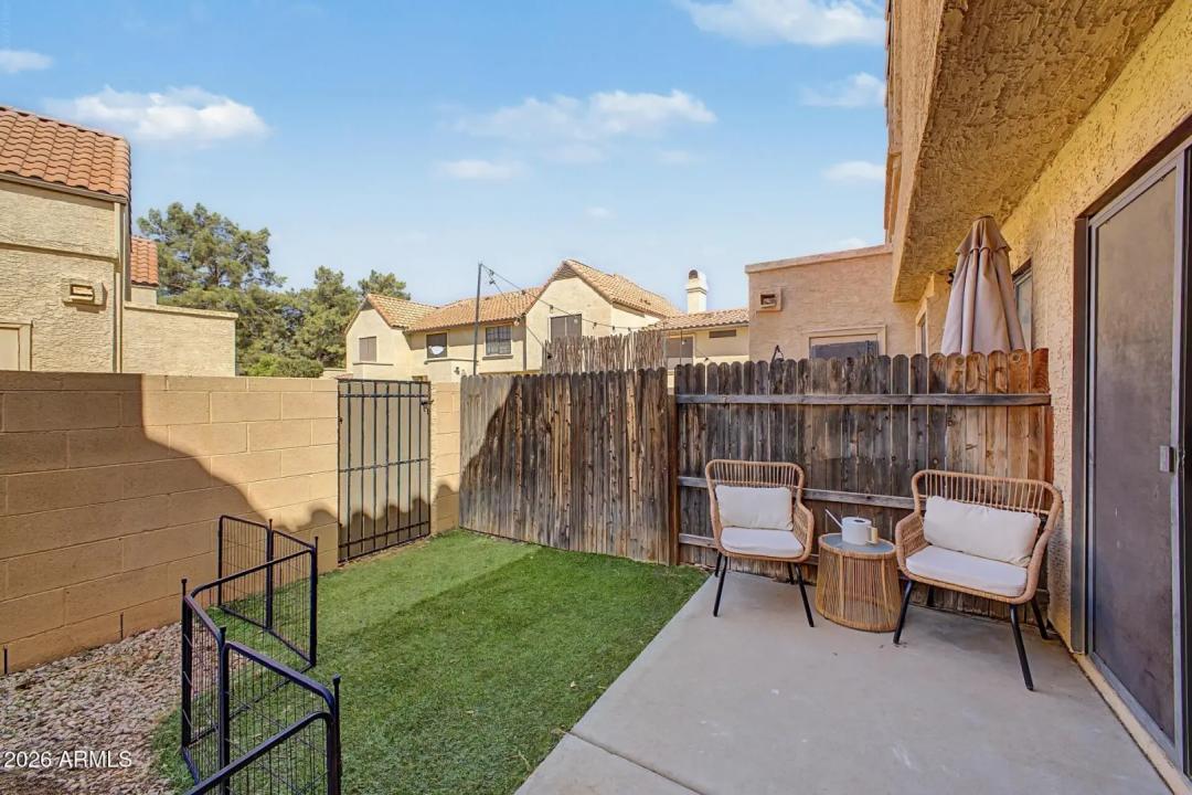 Real Estate Picture 18