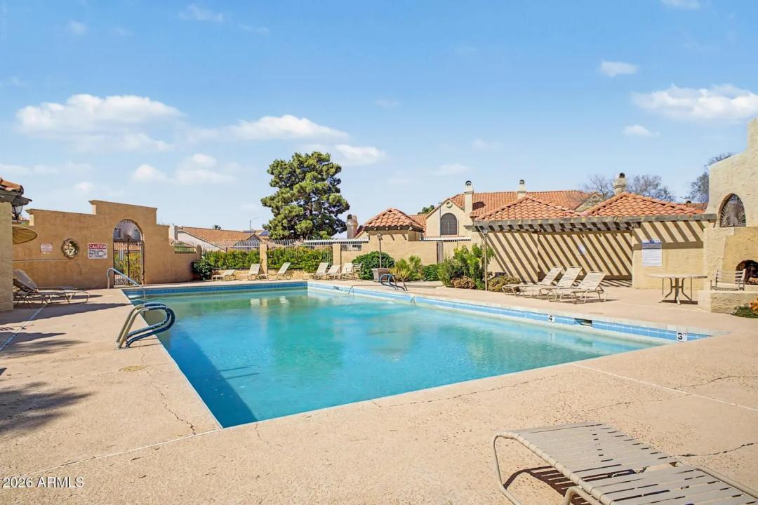 Real Estate Picture 21