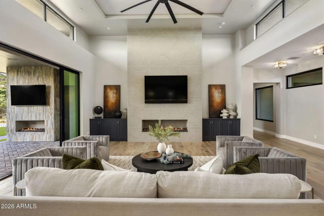 Real Estate Picture 5