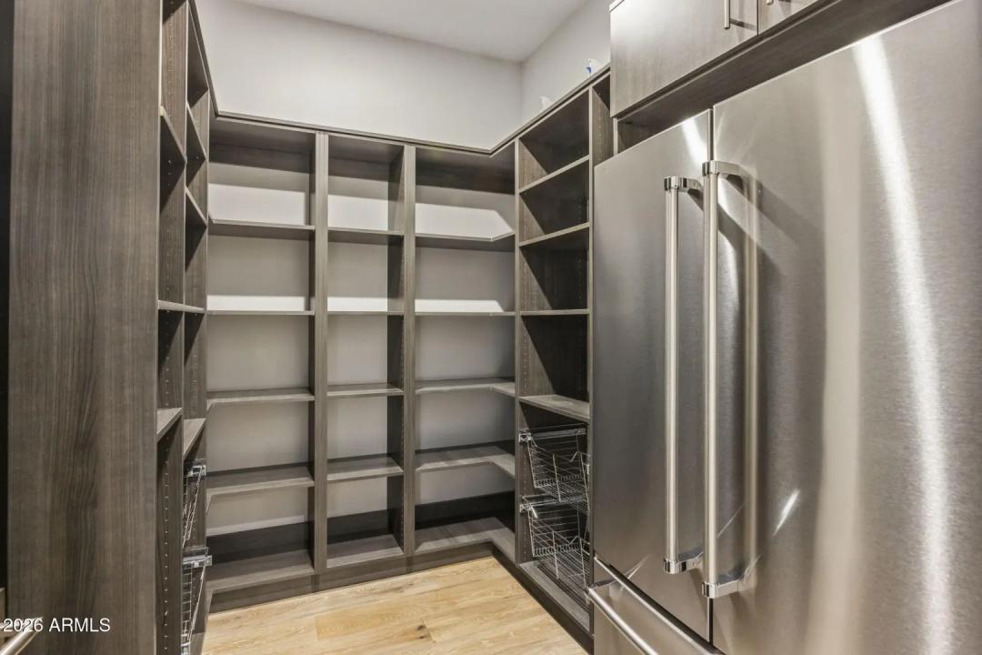 Real Estate Picture 23