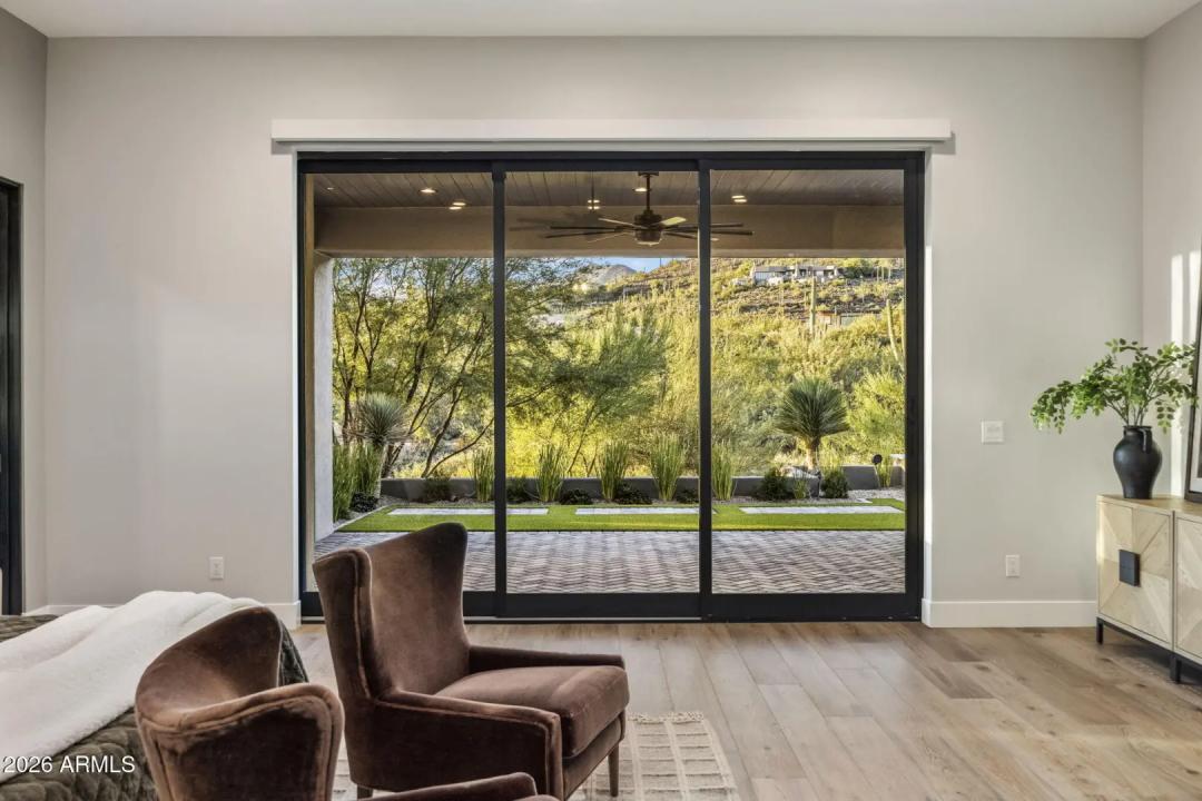 Real Estate Picture 24