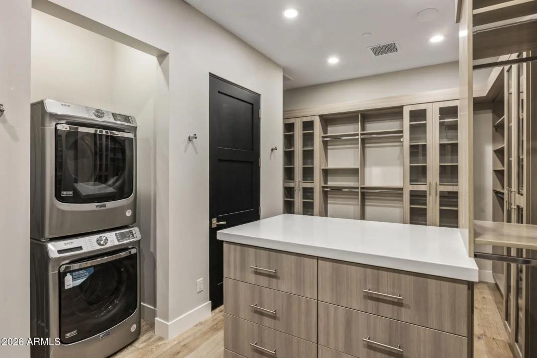 Real Estate Picture 31