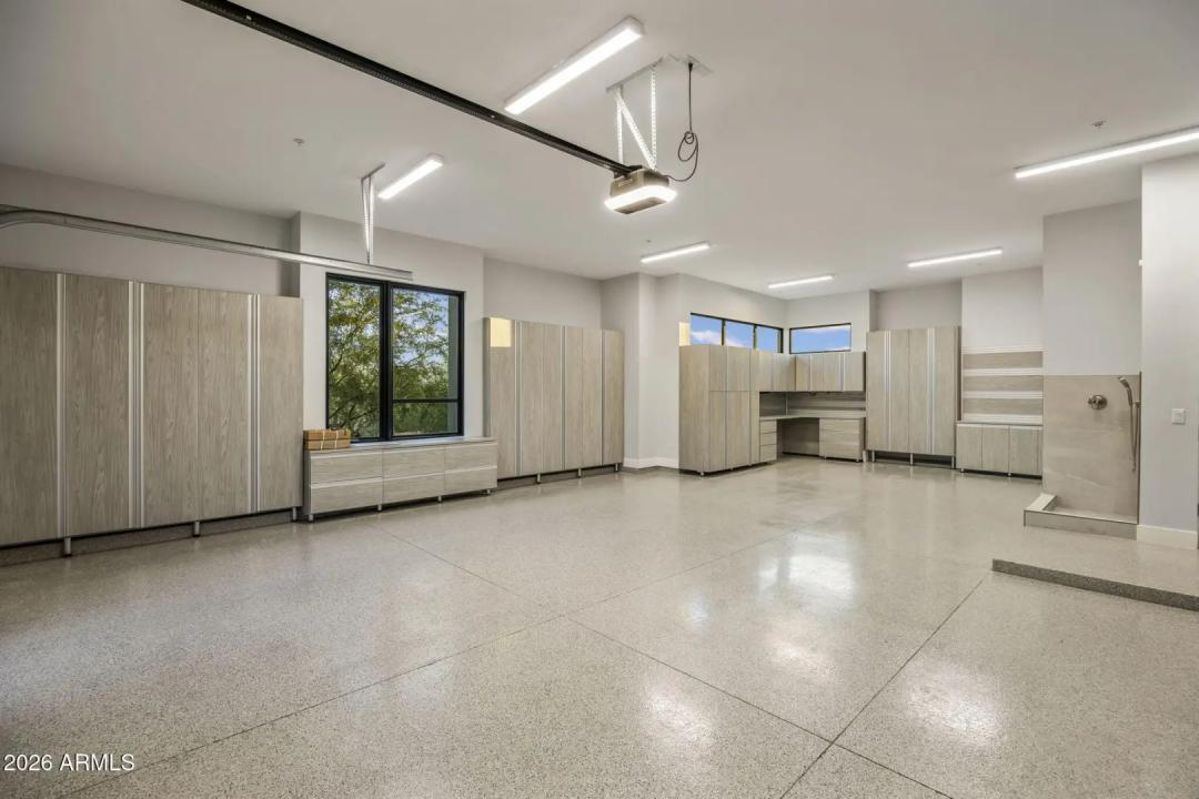 Real Estate Picture 39