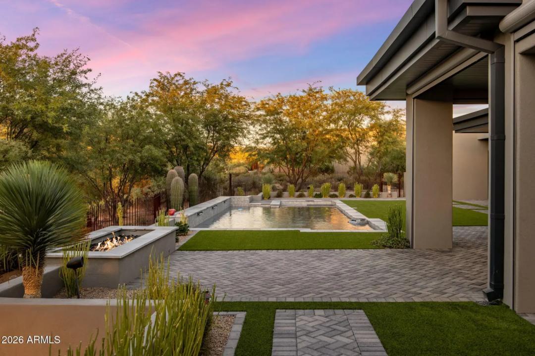 Real Estate Picture 44
