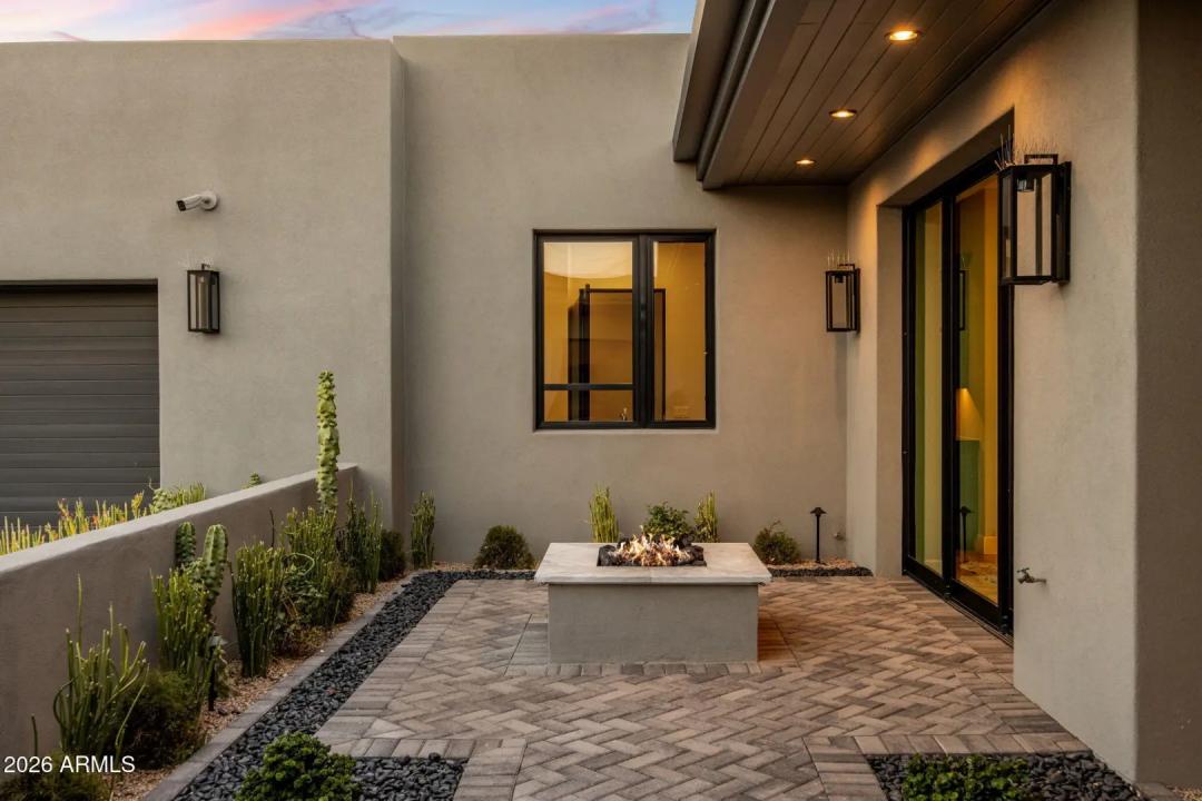 Real Estate Picture 50