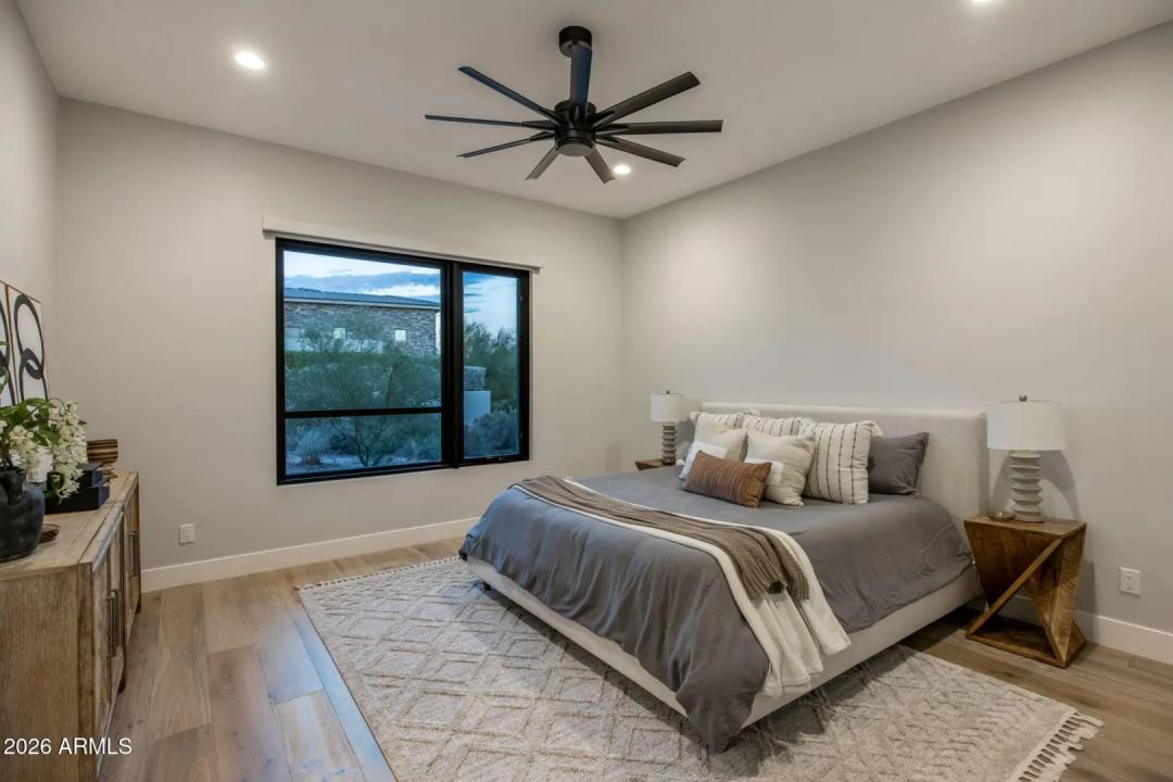 Real Estate Picture 54