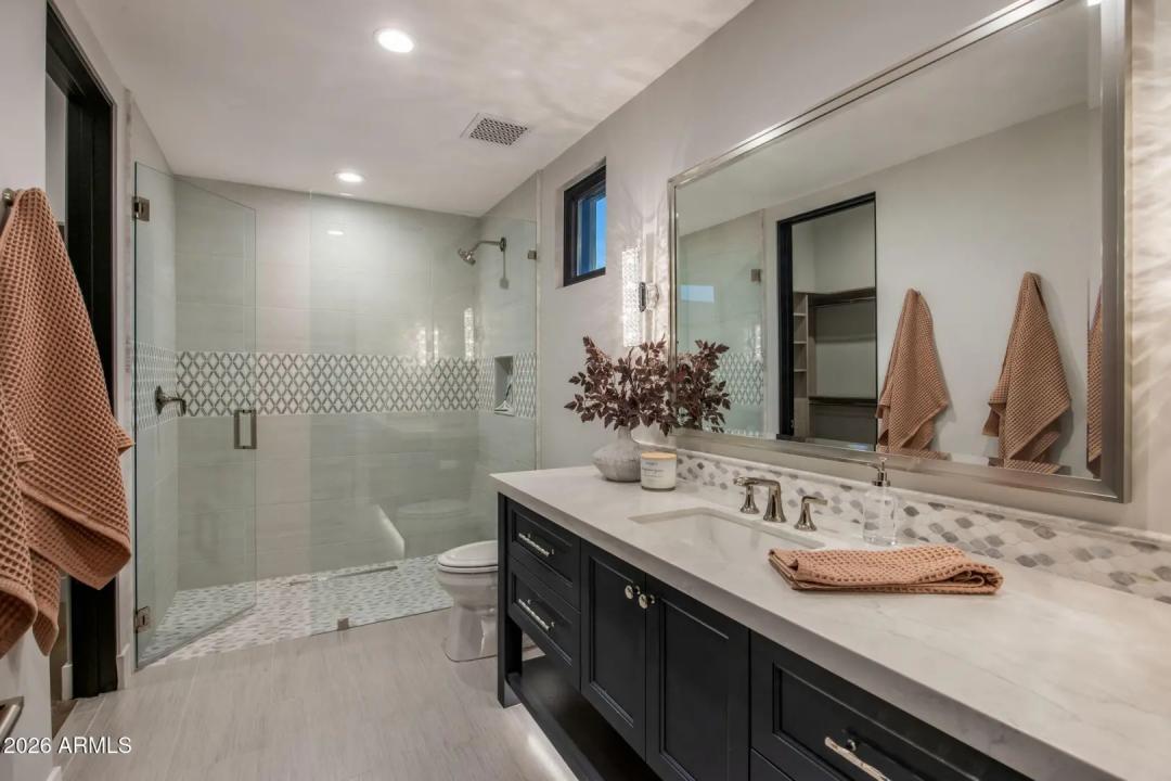 Real Estate Picture 55