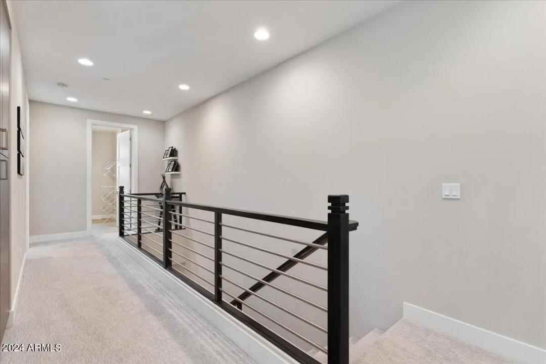 Real Estate Picture 14