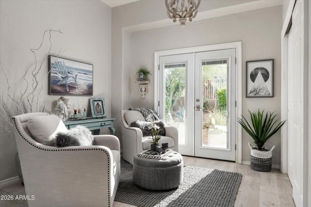 Real Estate Picture 16