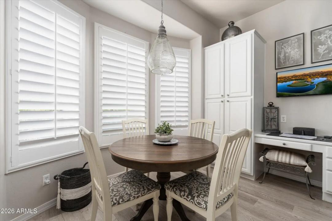 Real Estate Picture 10