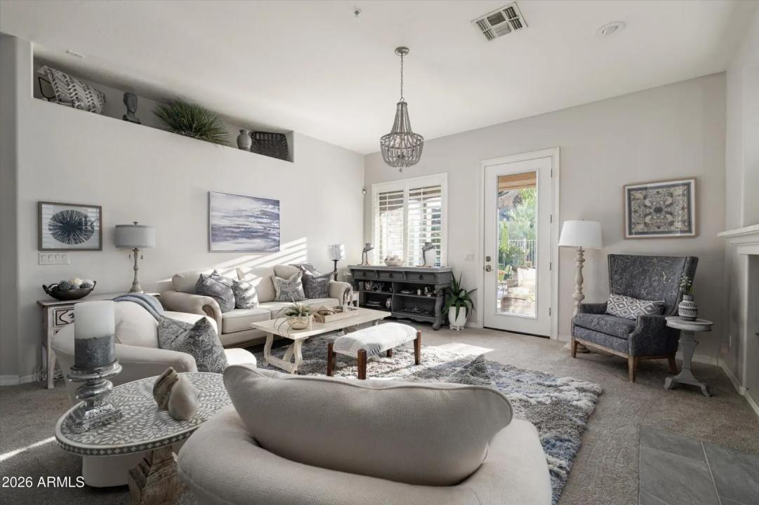 Real Estate Picture 13