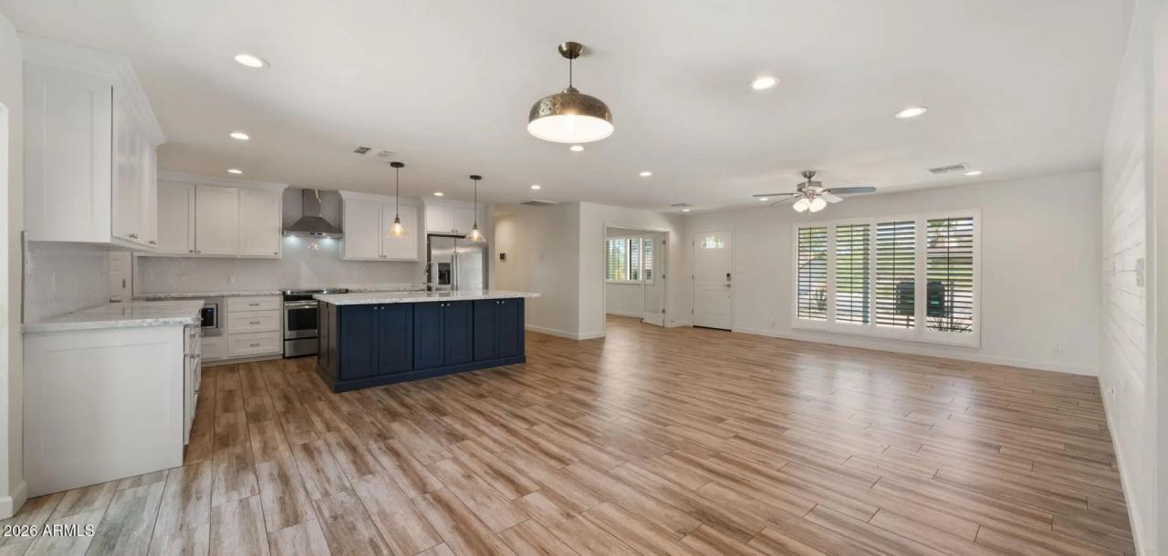 Real Estate Picture 6