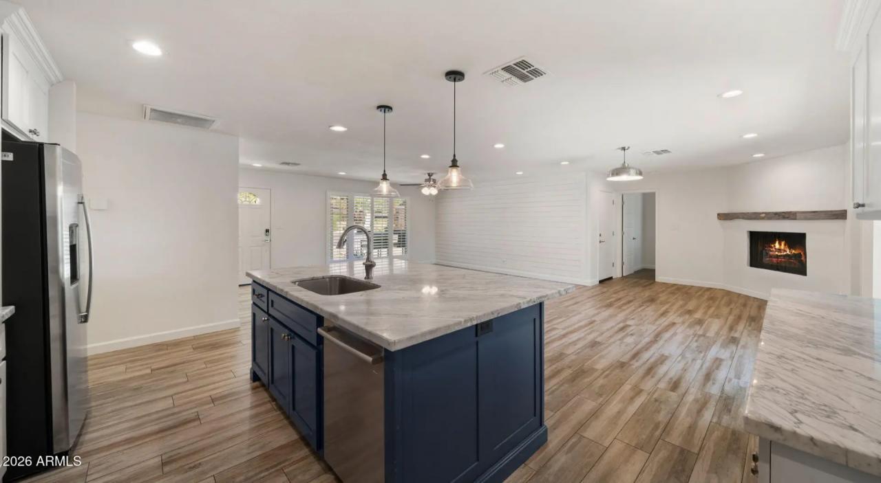 Real Estate Picture 10