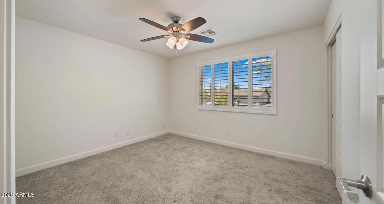 Real Estate Picture 15