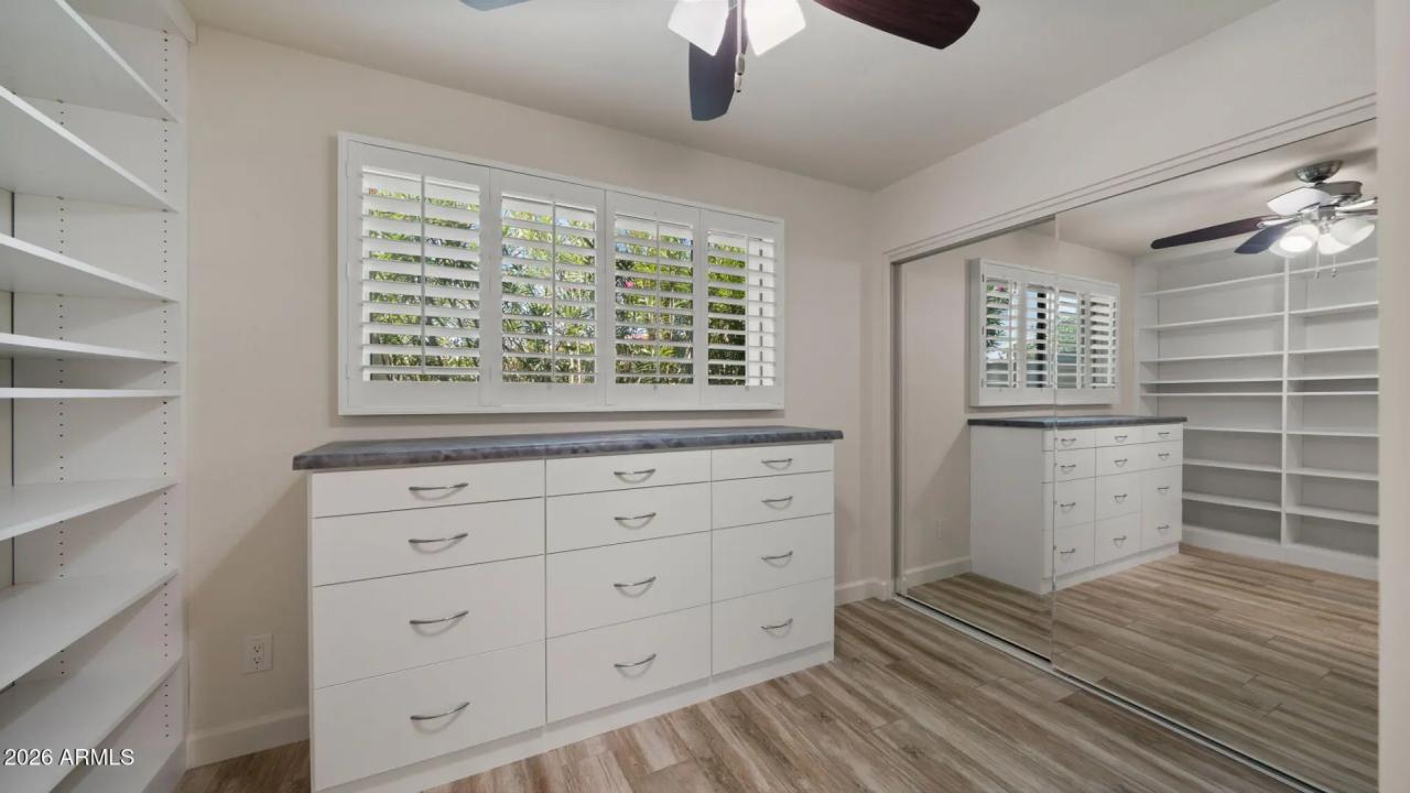 Real Estate Picture 23