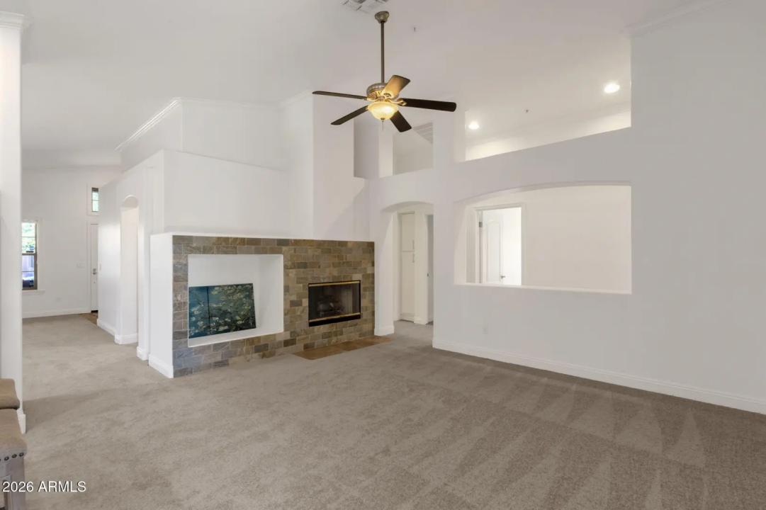 Real Estate Picture 23