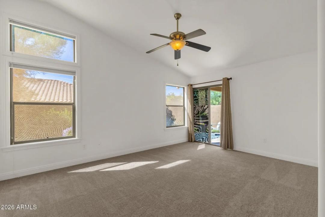 Real Estate Picture 30