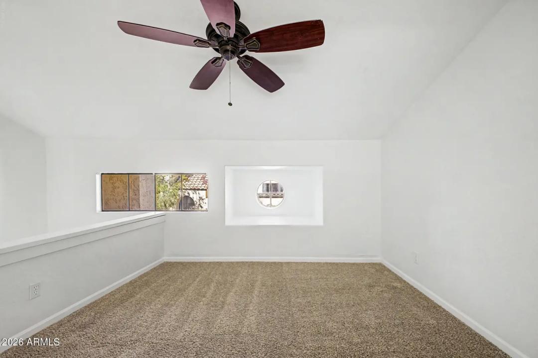 Real Estate Picture 16