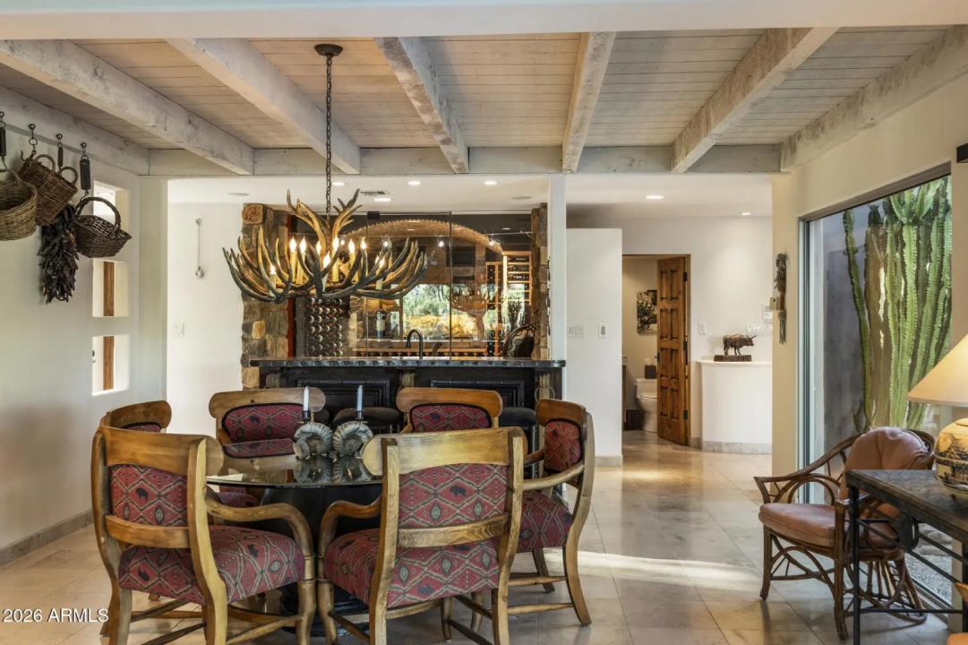 Real Estate Picture 11