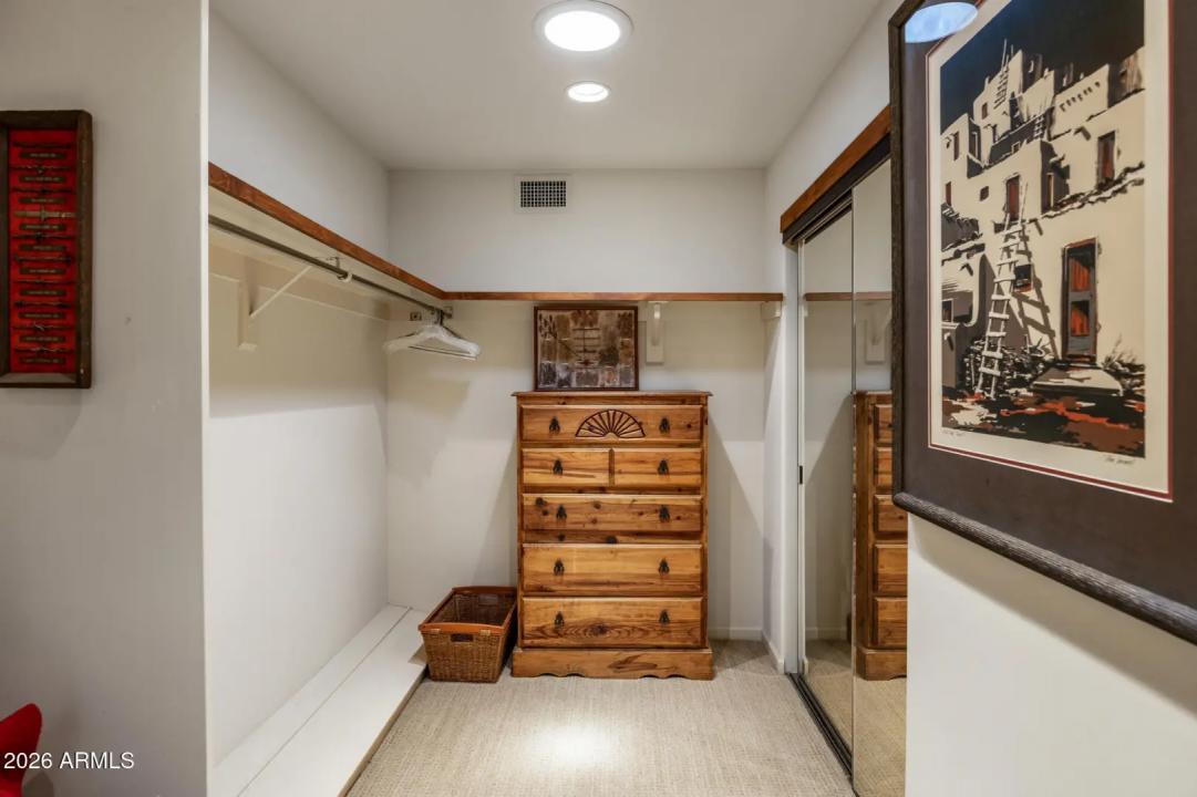 Real Estate Picture 36