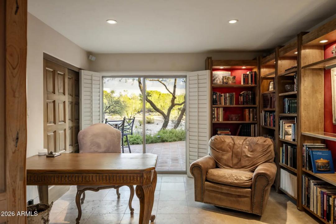 Real Estate Picture 50