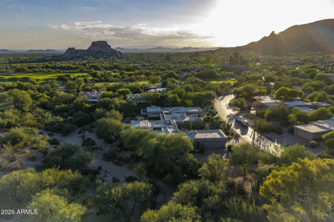 1042 N BOULDER Drive Carefree AZ 85377