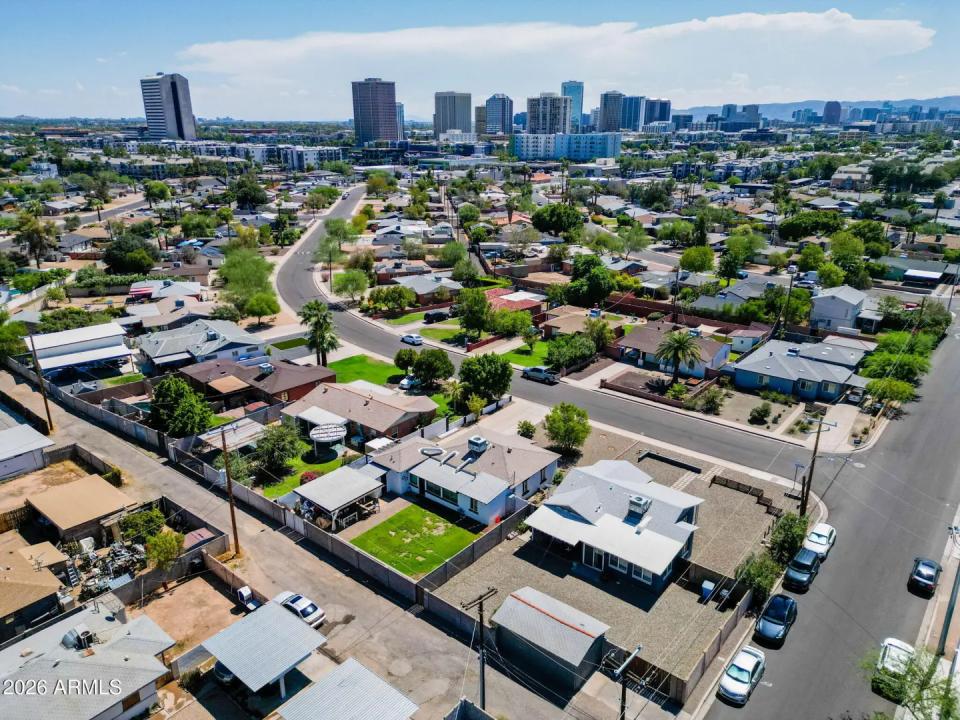 Real Estate Picture 34