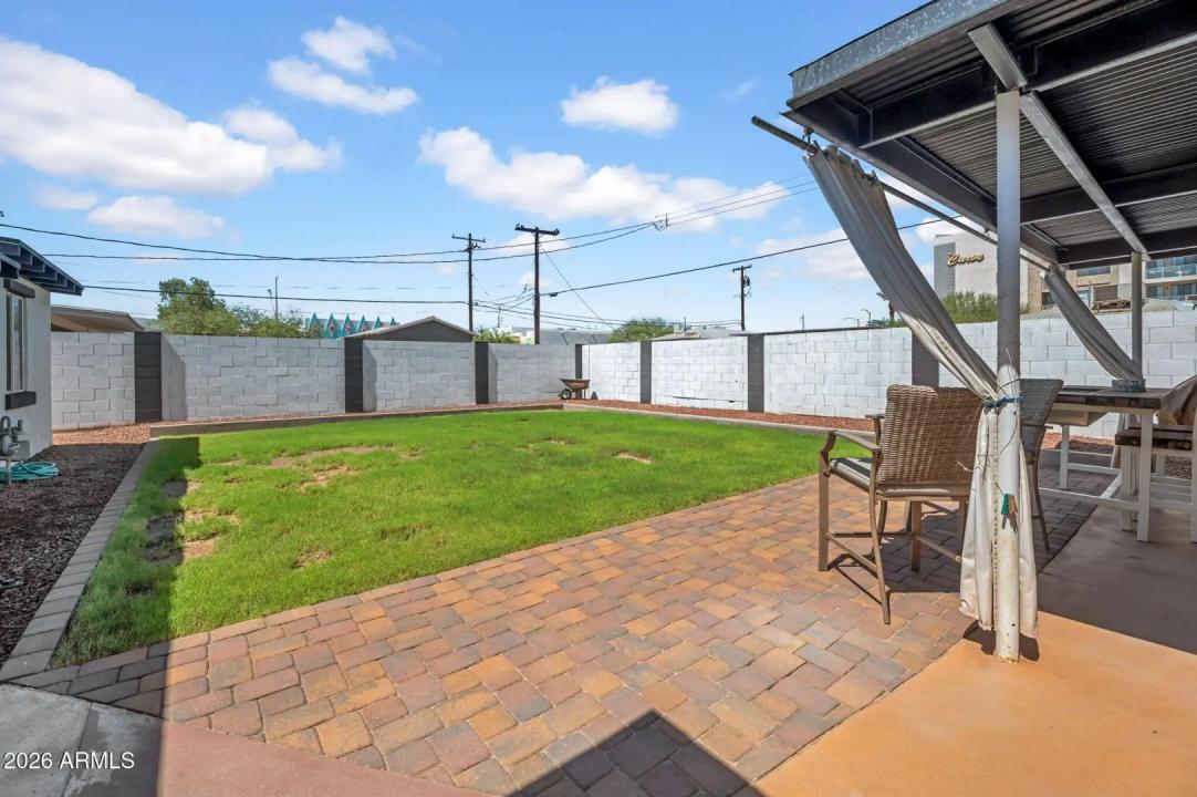 Real Estate Picture 26