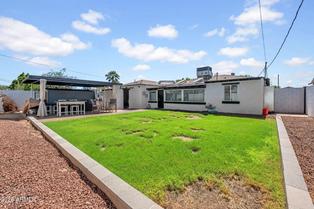 Real Estate Picture 24