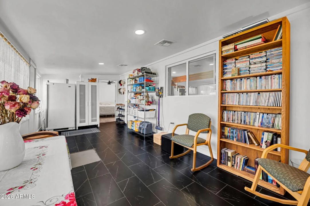 Real Estate Picture 19