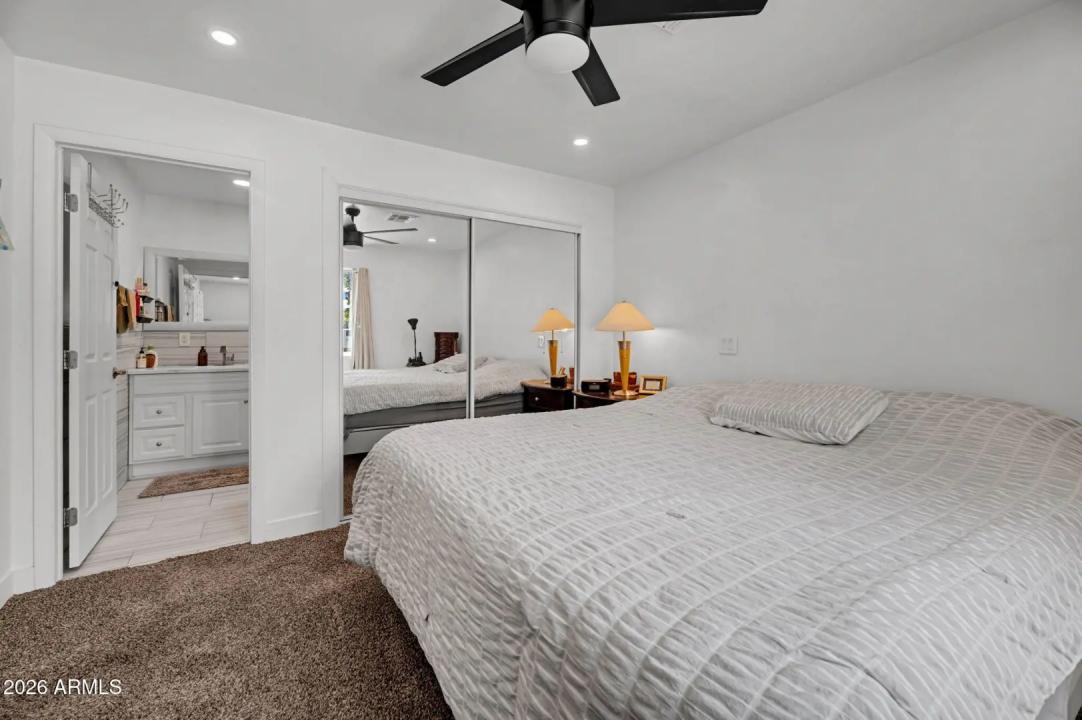 Real Estate Picture 13