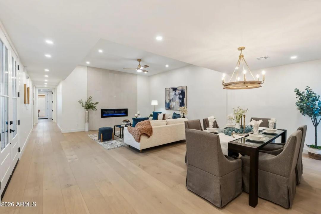 Real Estate Picture 8