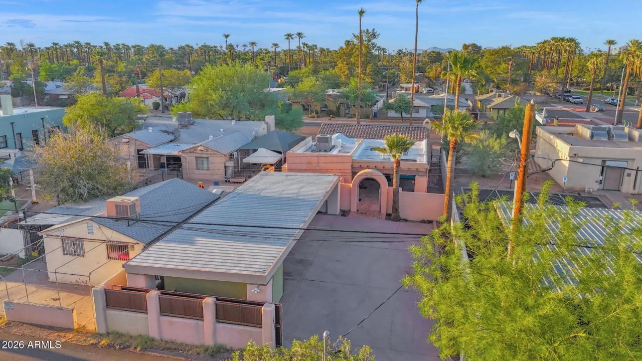 Real Estate Picture 32