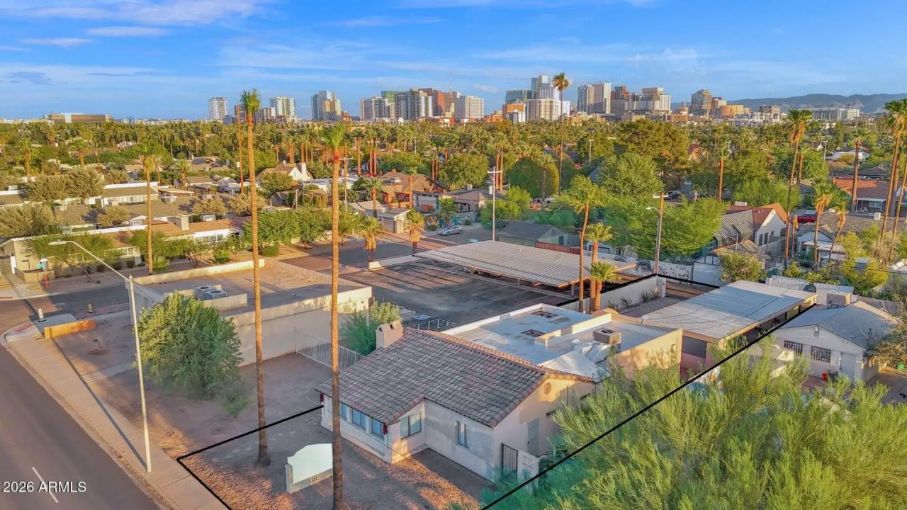 Real Estate Picture 2