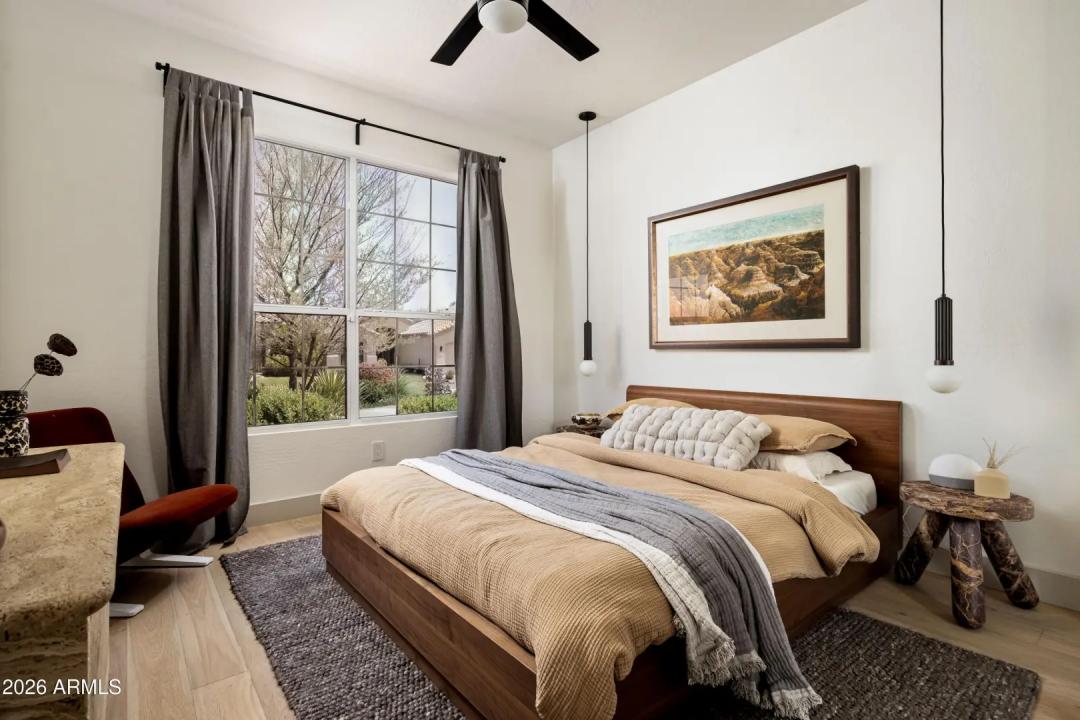 Real Estate Picture 21