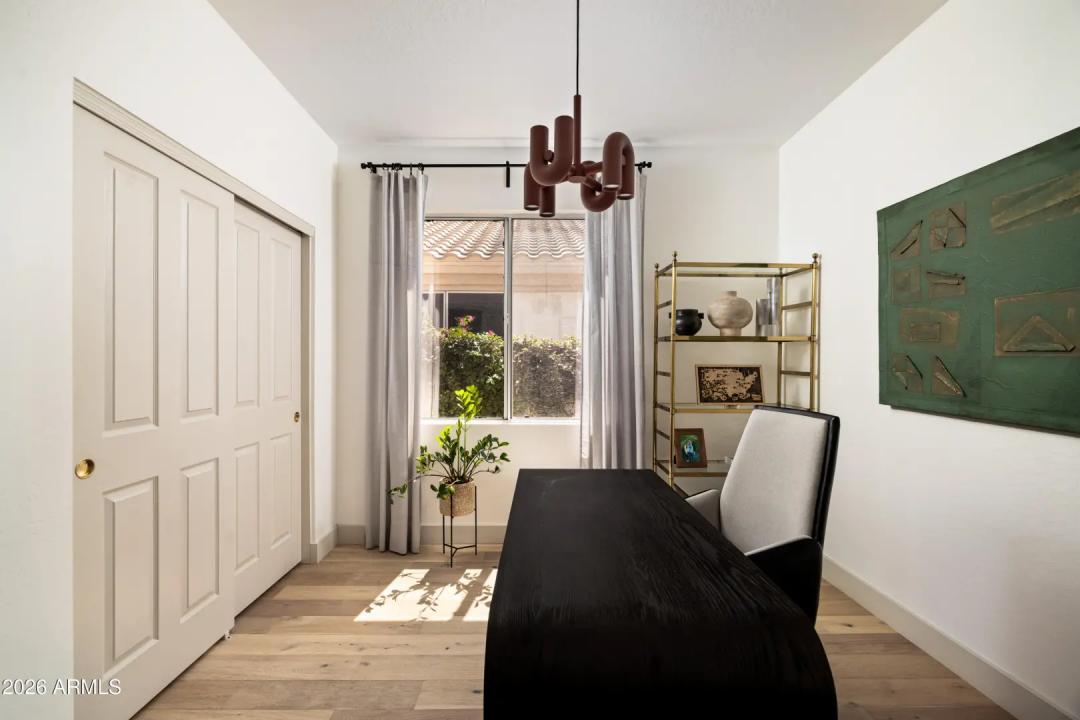 Real Estate Picture 25