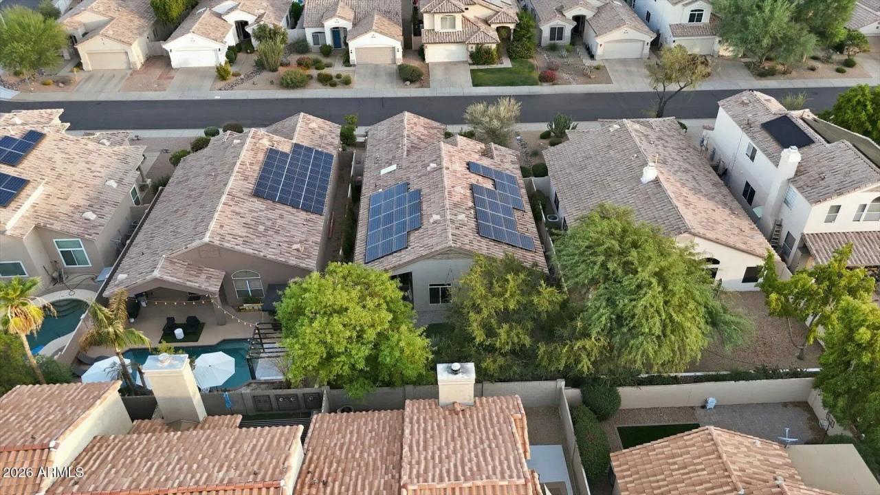 Real Estate Picture 33