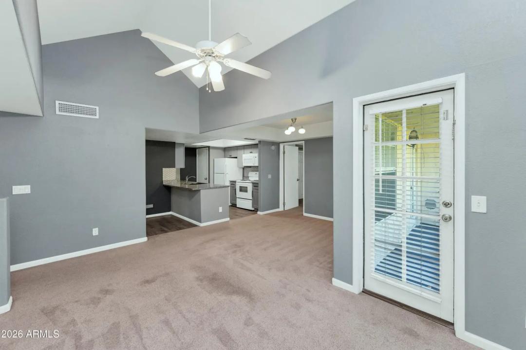 Real Estate Picture 13