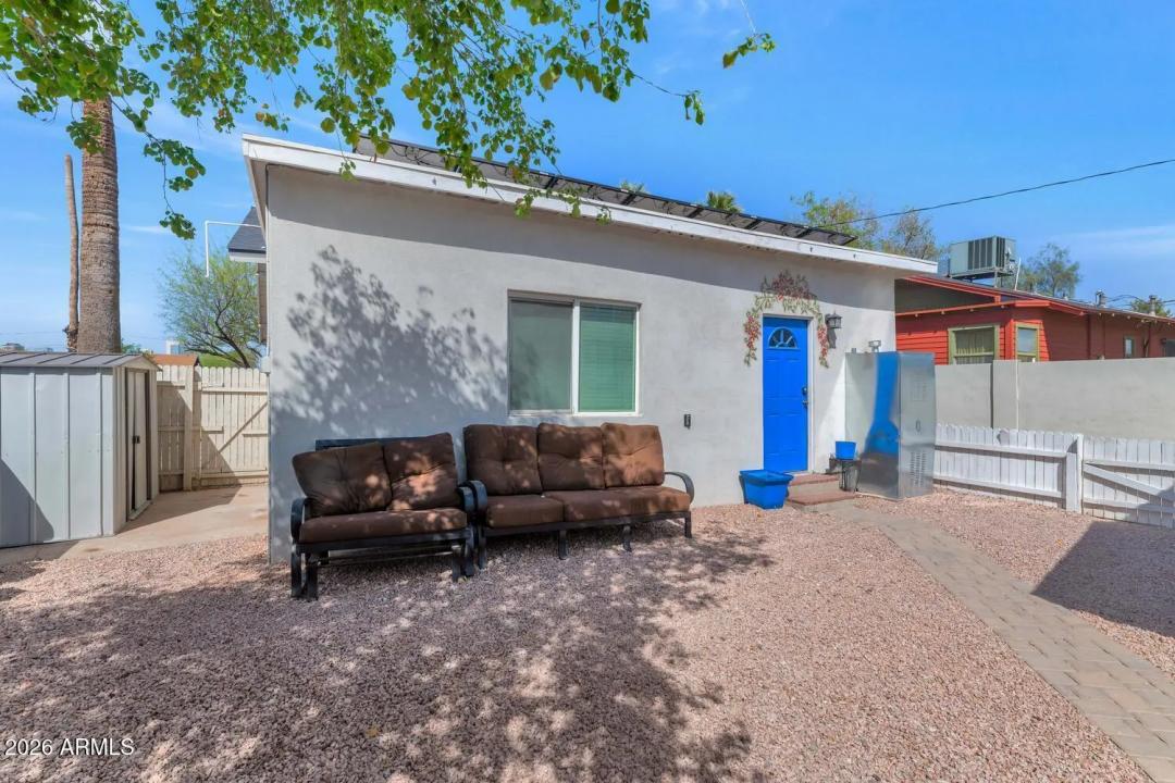 Real Estate Picture 3