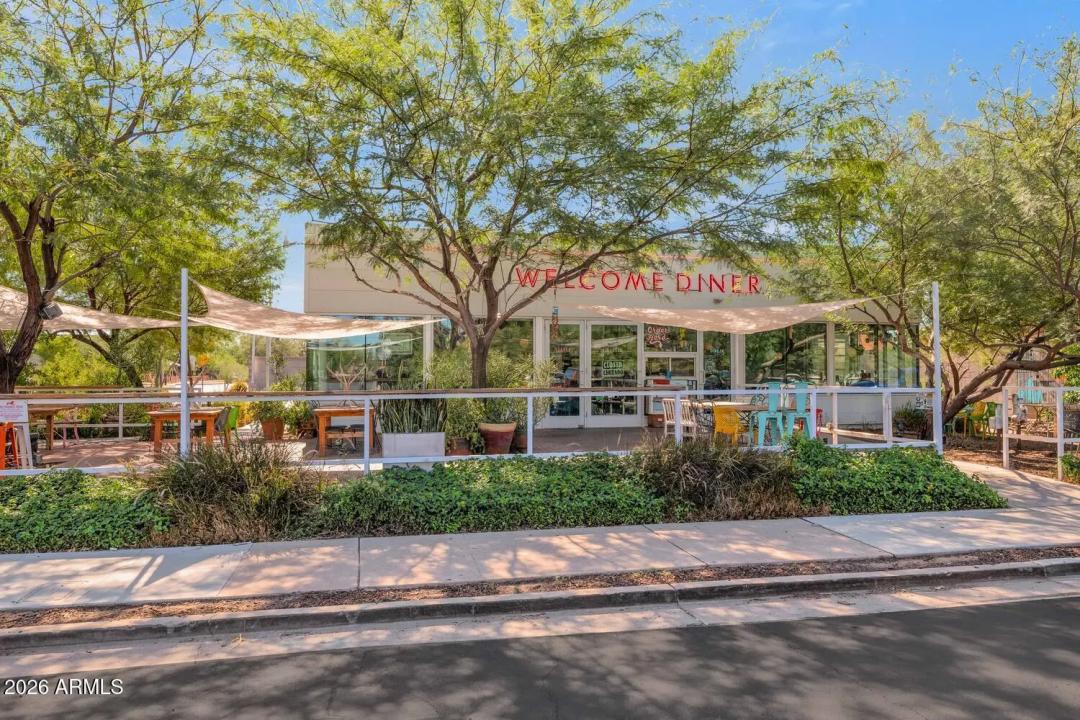 Real Estate Picture 25
