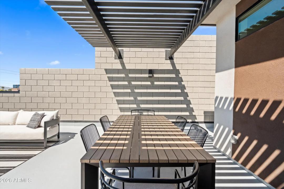 Real Estate Picture 15