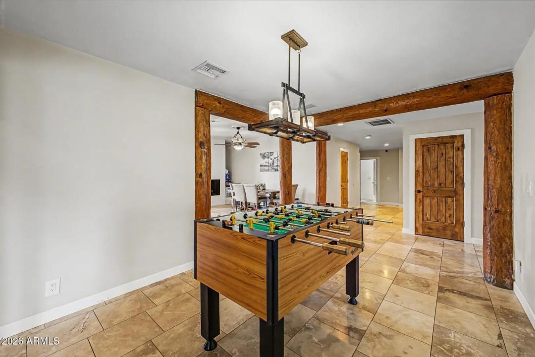 Real Estate Picture 7