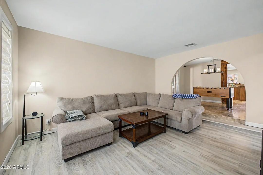 Real Estate Picture 5