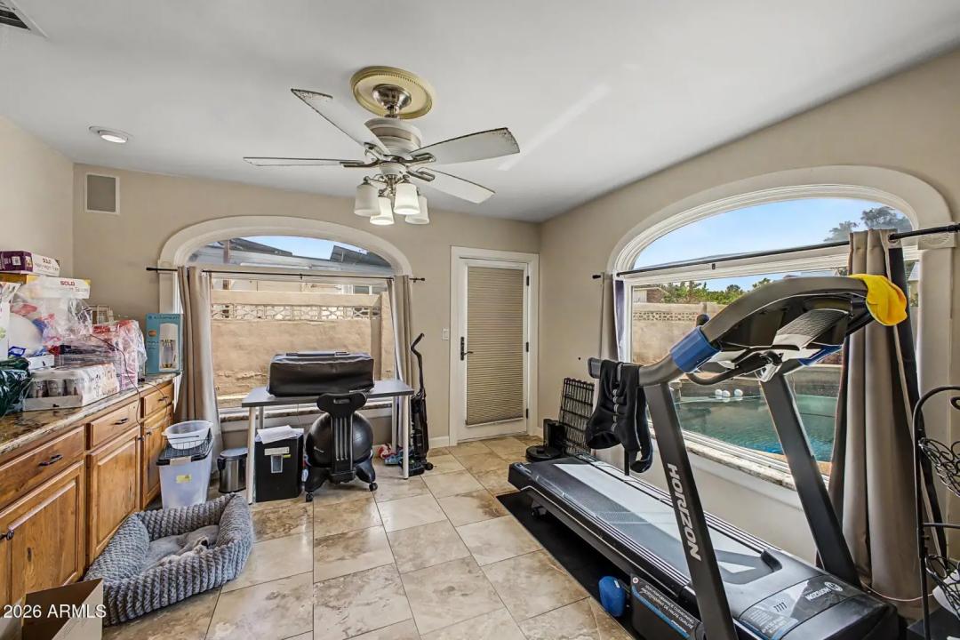 Real Estate Picture 15