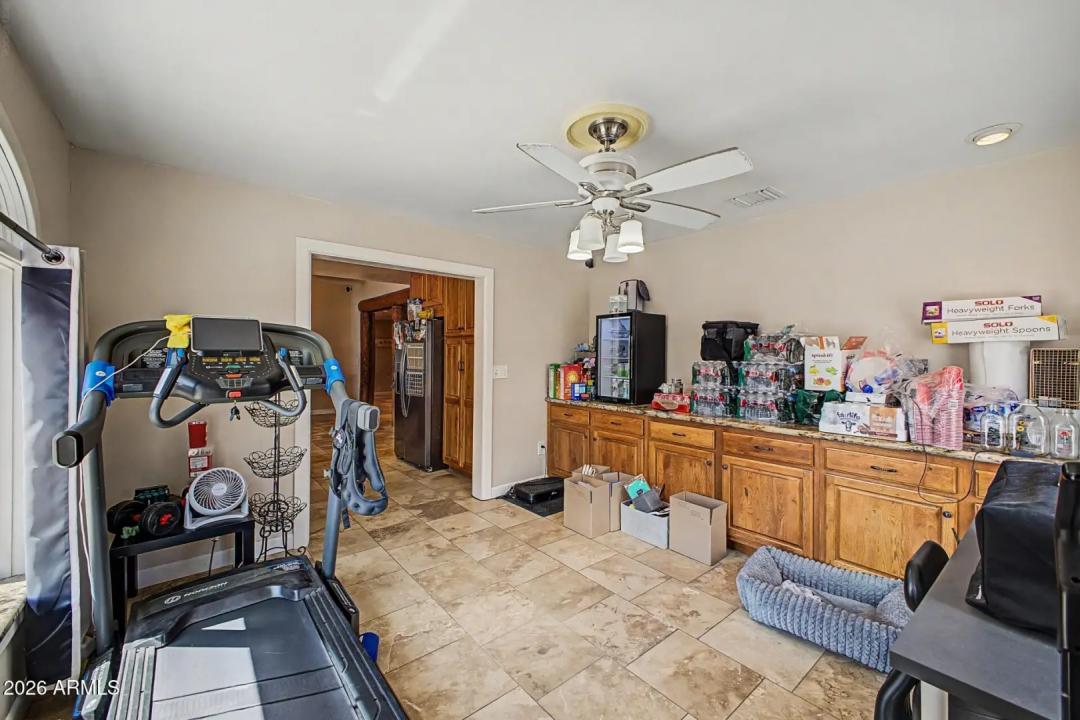 Real Estate Picture 16