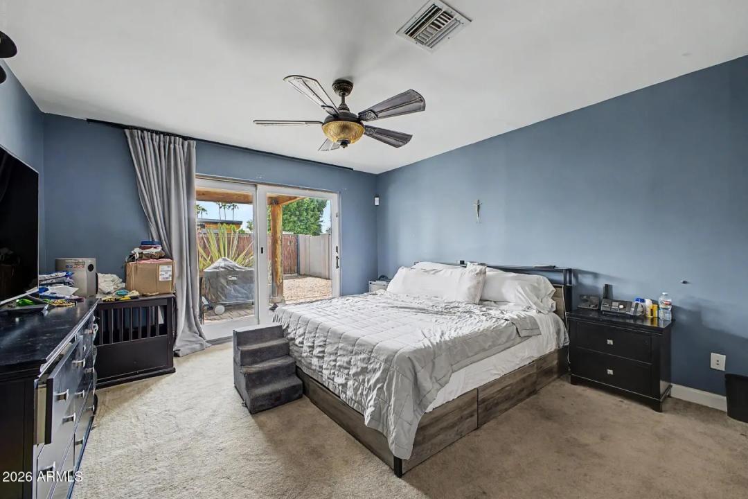 Real Estate Picture 17
