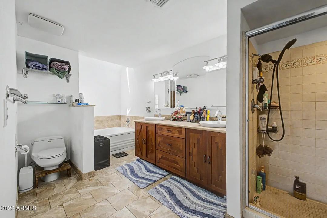 Real Estate Picture 19