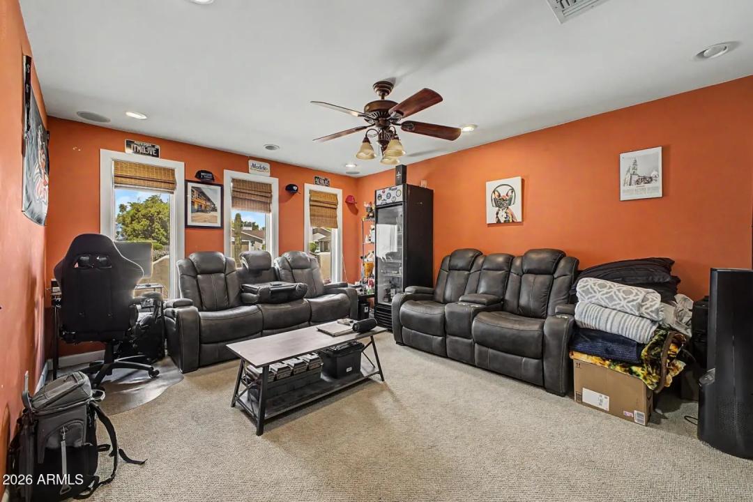 Real Estate Picture 8