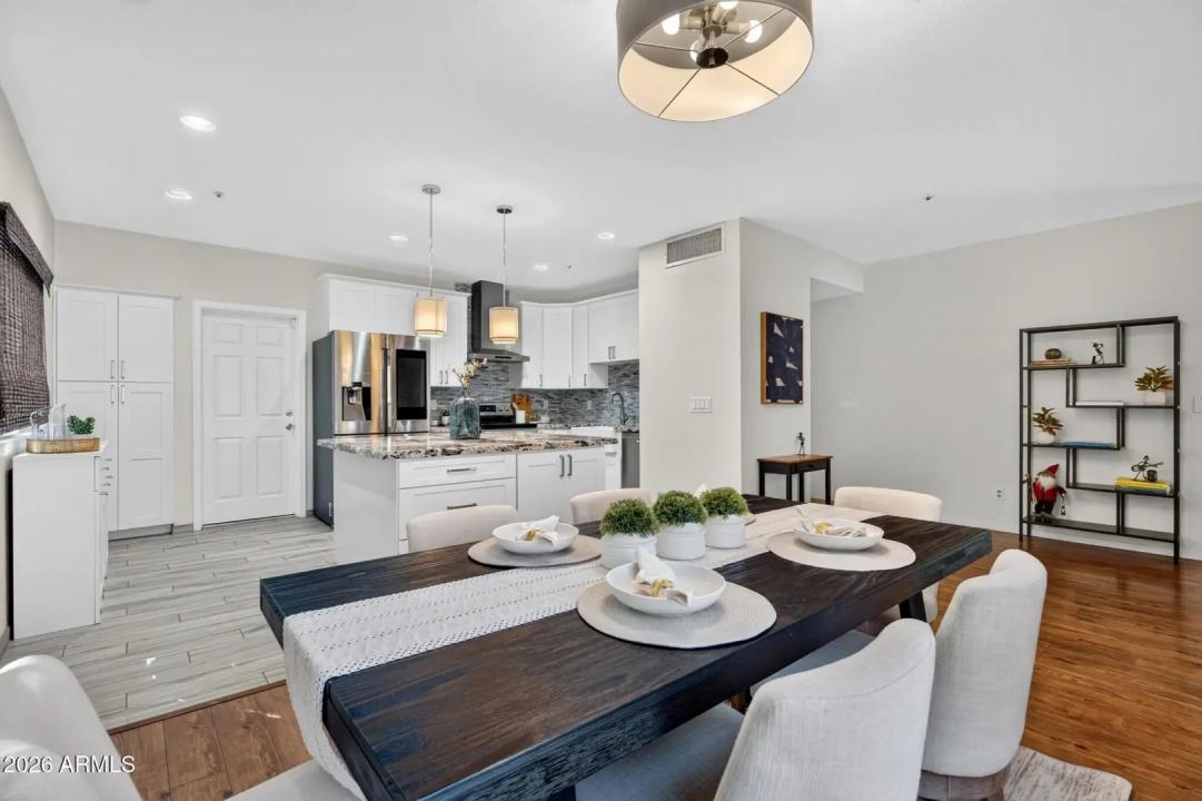 Real Estate Picture 13