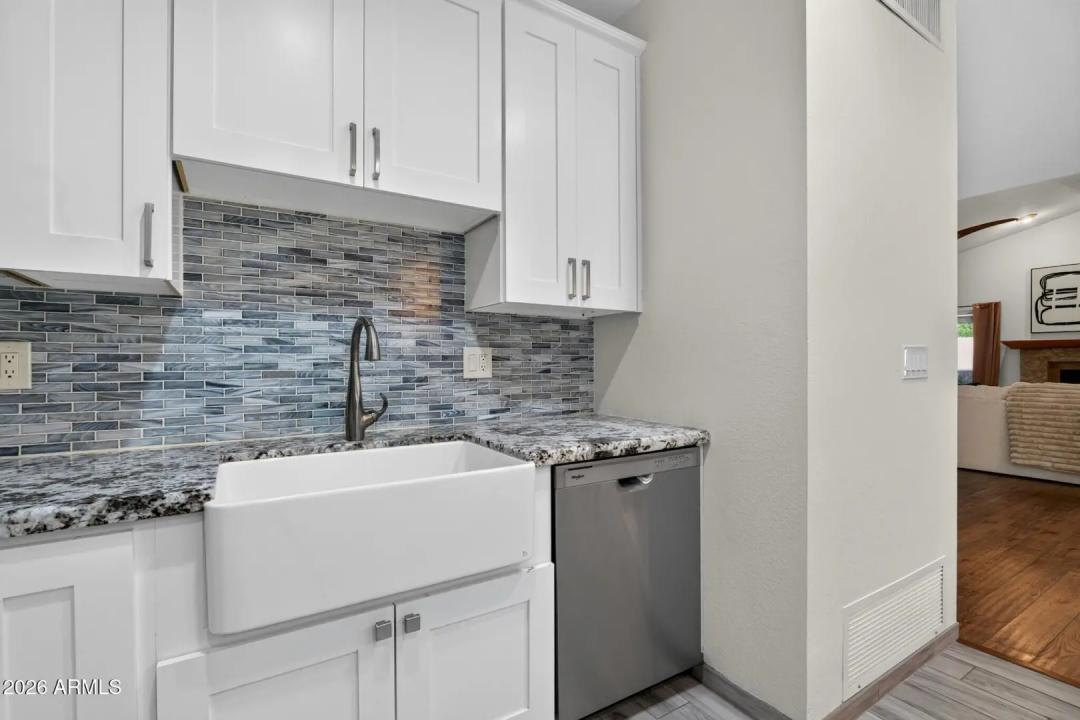 Real Estate Picture 20
